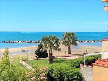 Rif.v142 parco acquazzurra villa sul mare