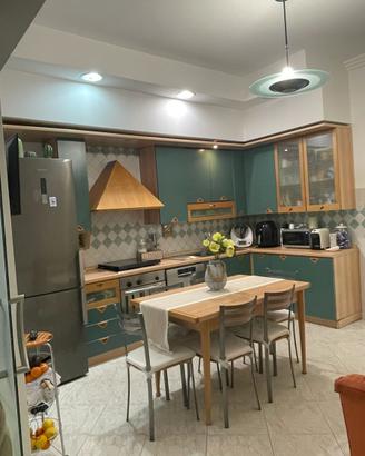 Cucina OIKOS completa + elettrodomestici + divano