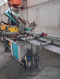 Troncatrice per metalli con rulliere e fermo