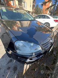 Golf V in buono condizioni