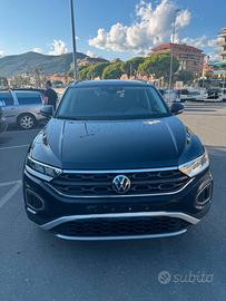 VOLKSWAGEN T-Roc - 2024