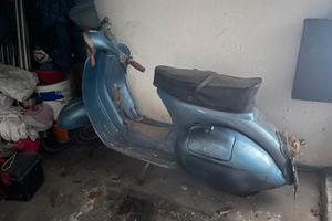 Vespa d'epoca cc 150 1961
