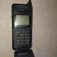Cellulare vintage motorola 8700