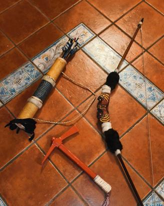 Set Tribale da esposizione. 