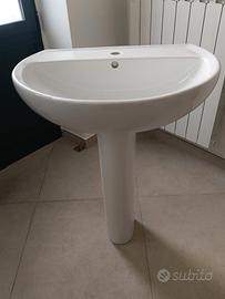 lavabo e colonna nuovi