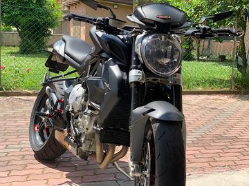 MV Augusta Brutale 800