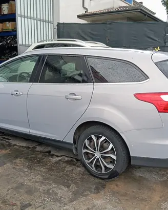 FORD FOCUS anno 2011 SW 1.6 benzina kw110 motore J