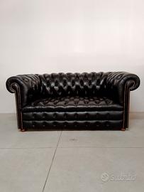 Divano chesterfield inglese originale nero 
