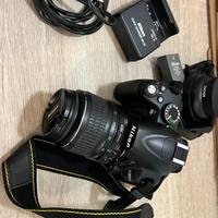 Nikon D3000 con obbiettivo 18/55 autofocus