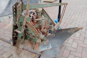 Aratro x trattore 30/50 Hp