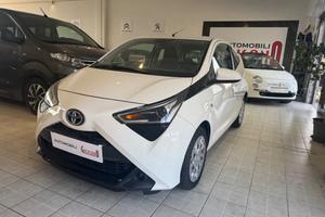 Toyota Aygo Connect 1.0 VVT-i 72 CV 5 porte x-fun 