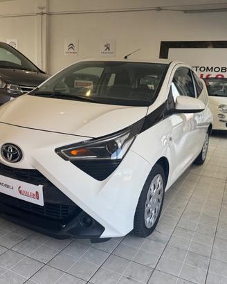 Toyota Aygo Connect 1.0 VVT-i 72 CV 5 porte x-fun 