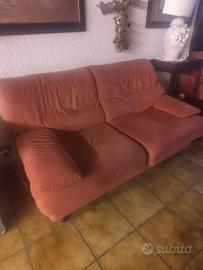Divani color corallo