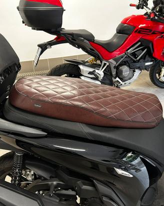 Sella bonneville 865