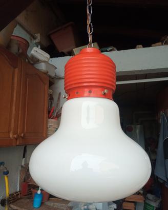lampadario  vintage  forma lampadina.