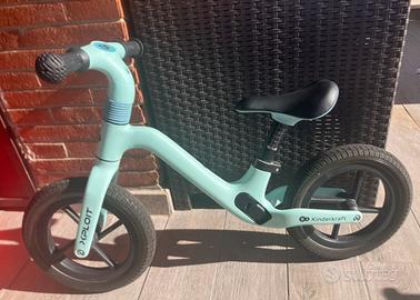 Bicicletta senza pedali