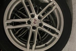 Cerchi in Lega e Gomme Porsche 19 Pollici