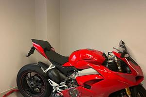 Ducati Panigale V4S