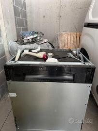 LAVASTOVIGLIE ELETTROLUX INCASSO