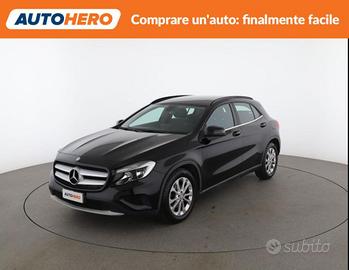 MERCEDES-BENZ GLA 180 TA48906