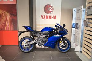 Yamaha YZF R9