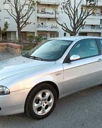 ALFA ROMEO 147 JTDm 1900cc 120cv - anno 2006