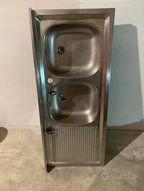 Lavello inox 2 vasche con scolapiatti gocciolatoio