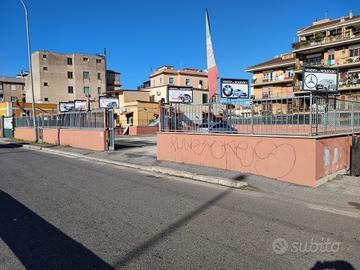 Area di parcheggio - piazzale espositivo