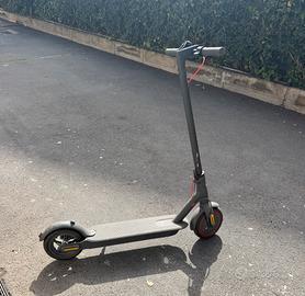 Monopattino elettrico Xiaomi pro 2