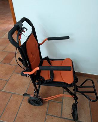 sedia a rotelle, carrozzina,pieghevole