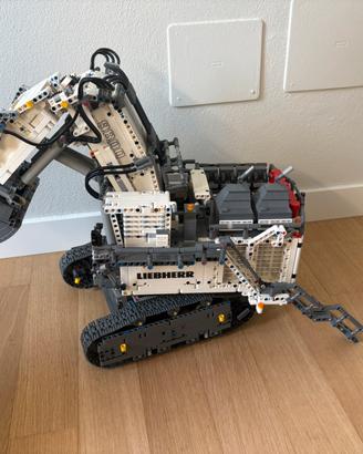 LEGO Technic Liebherr R 9800 42100.