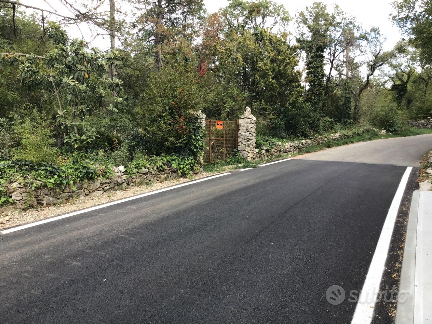 TERRENO 1100 MQ. FRONTE STRADA SGONICO TRIESTE - Vista 2