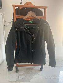 Impermeabile nero leggero stile casual Benetton
