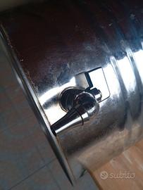 Contenitore per olio d oliva