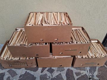 Legnetti per accendere il fuoco