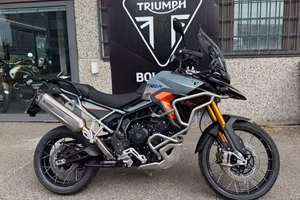 Triumph Tiger 900 DESERT FINAL EDITION