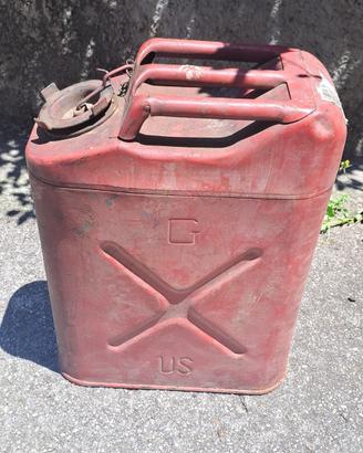 Tanica carburante USA per Jeep e mezzi storici