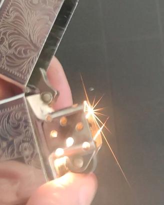 ZIPPO Venetian Chrome  accendino