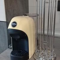 VENDUTA! Macchina caffè lavazza più portacapsule