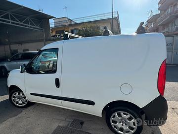 Doblo benzina metano 1400 uniprop 2019 3 posti