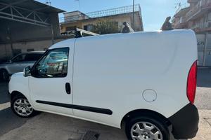 Doblo benzina metano 1400 uniprop 2019 3 posti