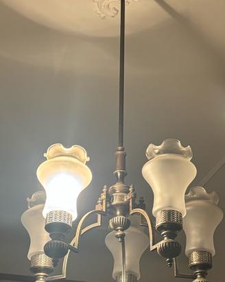 Lampadario in stile classico
