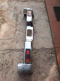 Fascione dietro di Jeep Mitsubishi