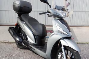 Kymco People 300i