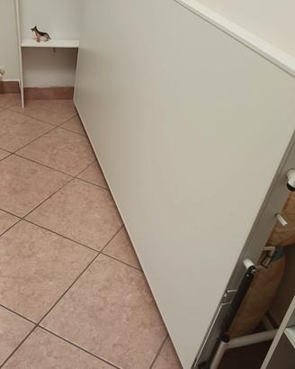 Letto singolo a scomparsa in orizzontale