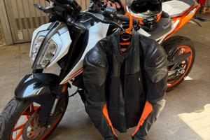 🟠KTM DUKE 125 2023 + ACCESSORI INCLUSI