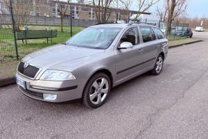 Skoda Octavia 2.0 TDI- UNICO PROPRIETARIOOOO!!!!!