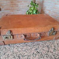 valigia in cuoio inizio 900