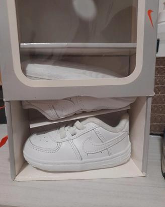 Scarpe Nike air force 1  è Adidas Neo