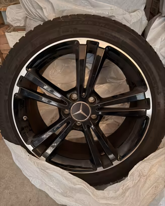 Gomme invernali +cerchi 18” Originali MercedesBenz
